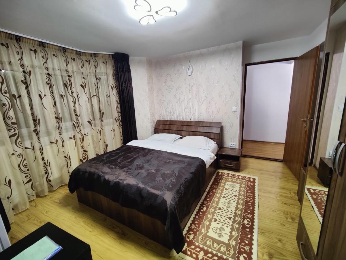 Casa Adina Ξενοδοχείο Σινάια Εξωτερικό φωτογραφία