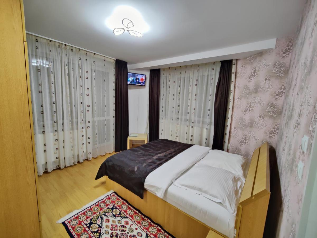 Casa Adina Ξενοδοχείο Σινάια Εξωτερικό φωτογραφία