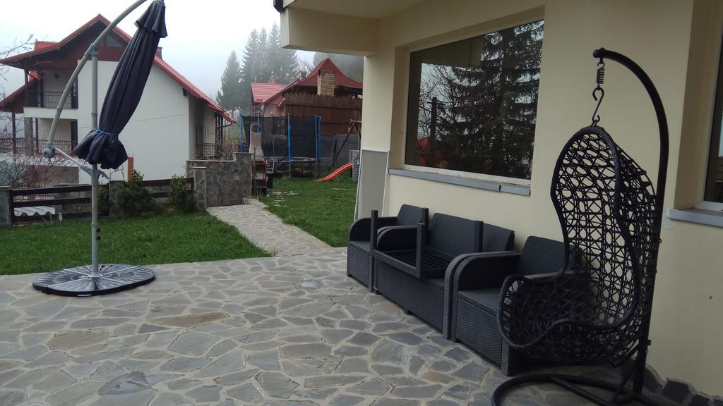 Casa Adina Ξενοδοχείο Σινάια Εξωτερικό φωτογραφία